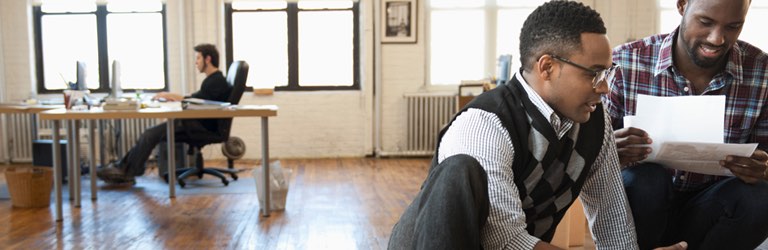 Turn an underperforming employee into an ideal one image