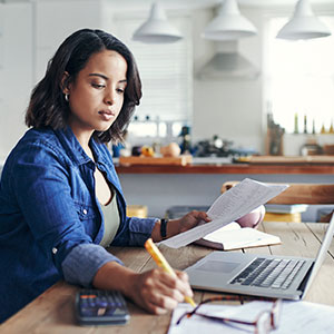 Should I pay off my debt first or start an emergency savings fund