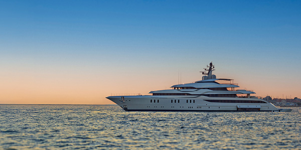 IPB yacht crew  14 format images